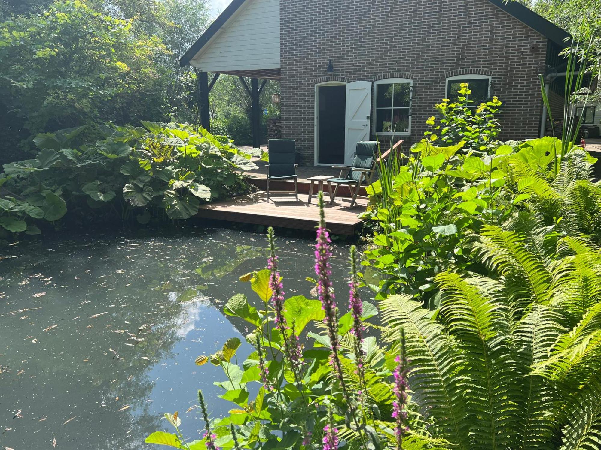 B&B Lekkerkerk Bagian luar foto